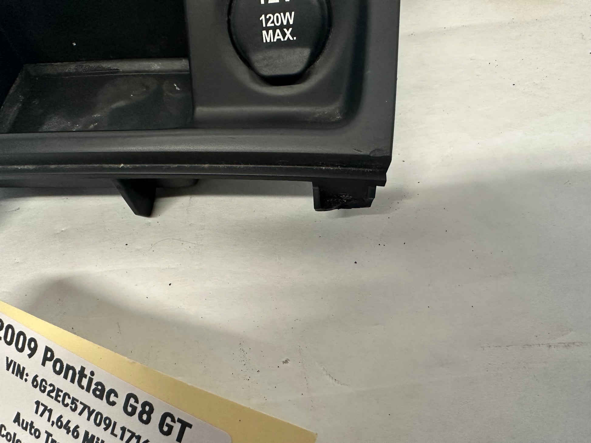 2009 Pontiac G8 Lower Radio Center Console Storage Cubby Compartment Assembly OEM - Day's Parts Yard