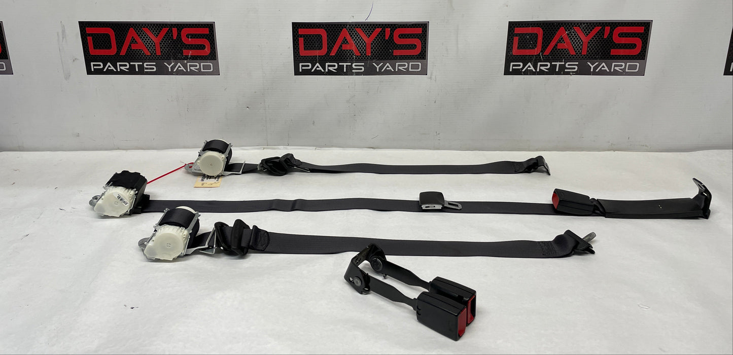 2013 GMC Sierra C1500 SLE Rear Seat Belts Seatbelts Retractors and Buckles OEM - Day's Parts Yard