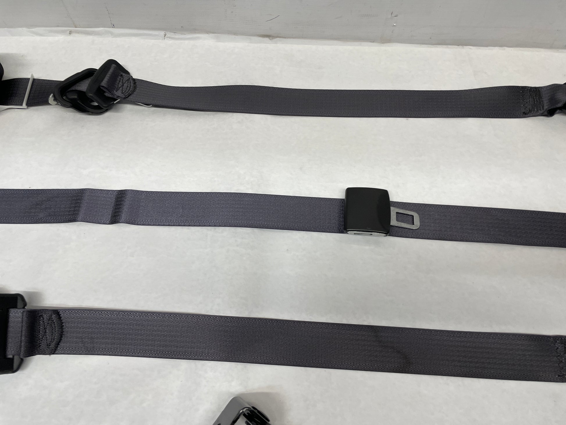 2013 GMC Sierra C1500 SLE Rear Seat Belts Seatbelts Retractors and Buckles OEM - Day's Parts Yard