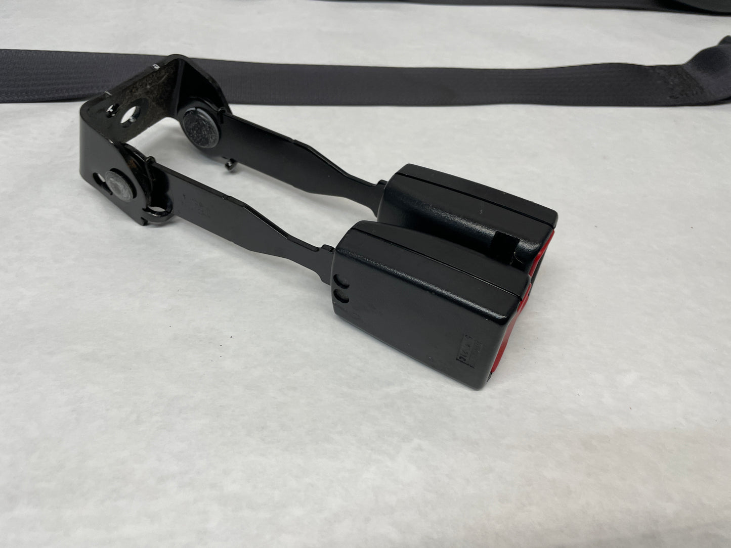 2013 GMC Sierra C1500 SLE Rear Seat Belts Seatbelts Retractors and Buckles OEM - Day's Parts Yard