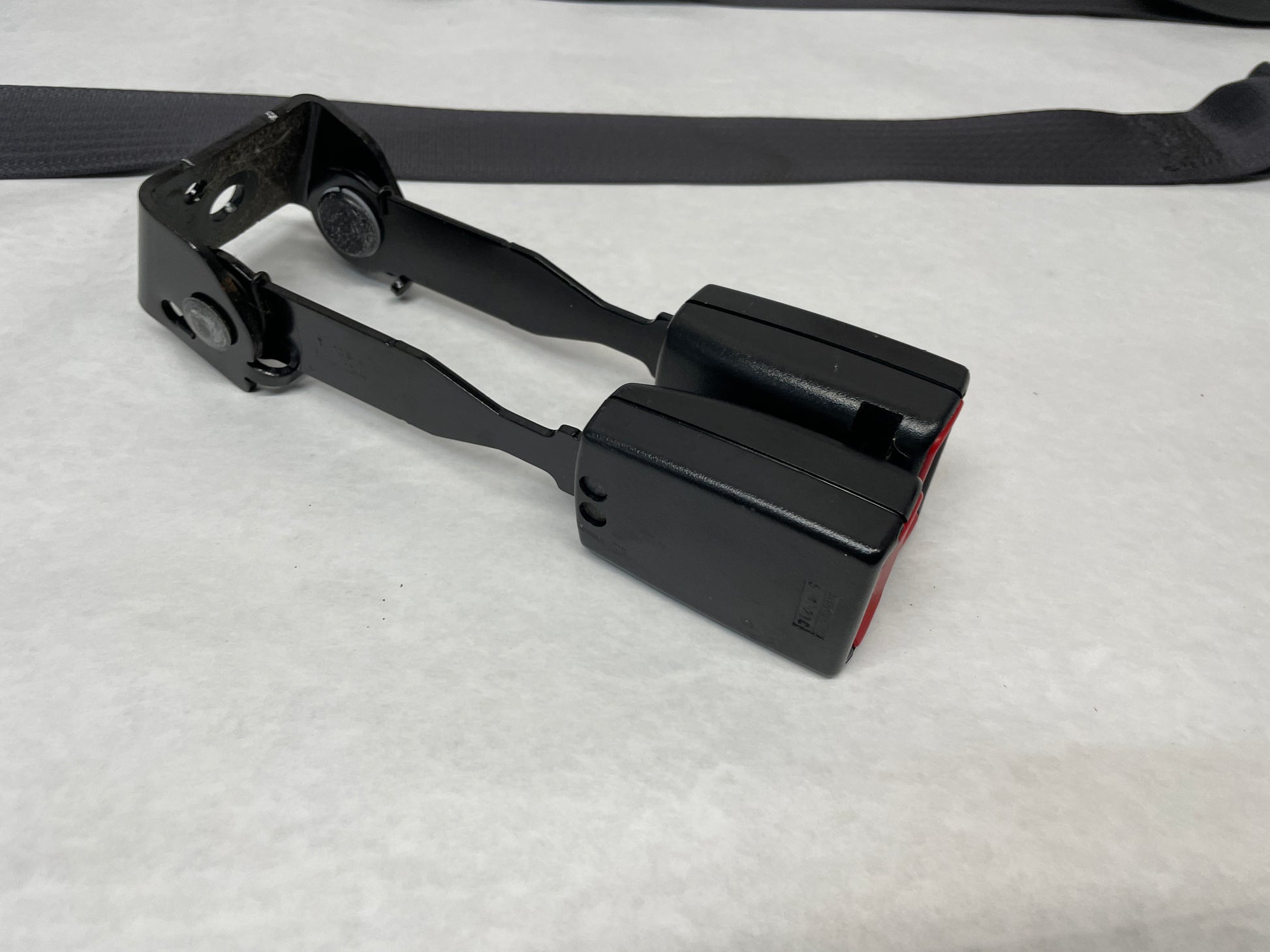 2013 GMC Sierra C1500 SLE Rear Seat Belts Seatbelts Retractors and Buckles OEM - Day's Parts Yard