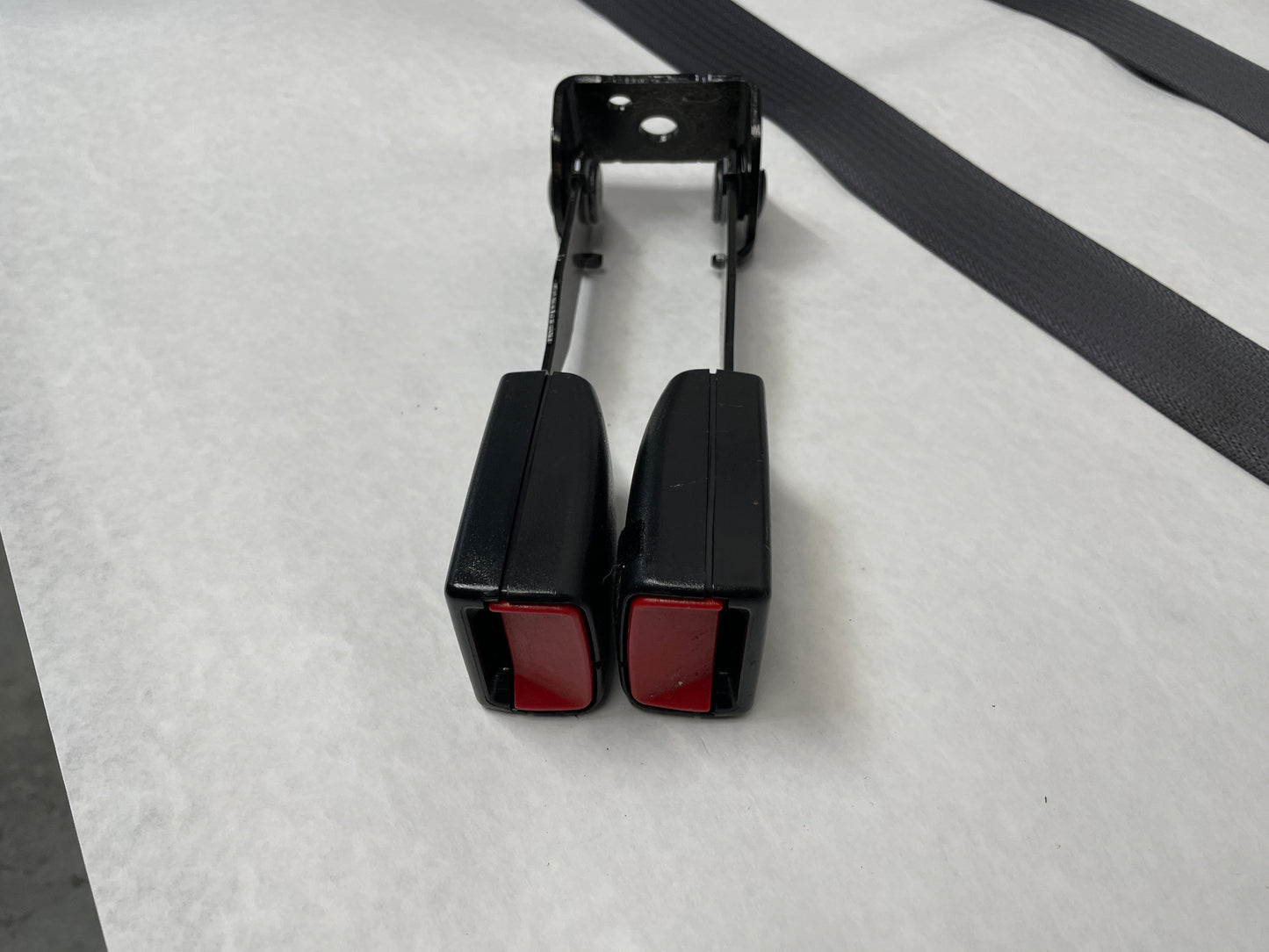 2013 GMC Sierra C1500 SLE Rear Seat Belts Seatbelts Retractors and Buckles OEM - Day's Parts Yard