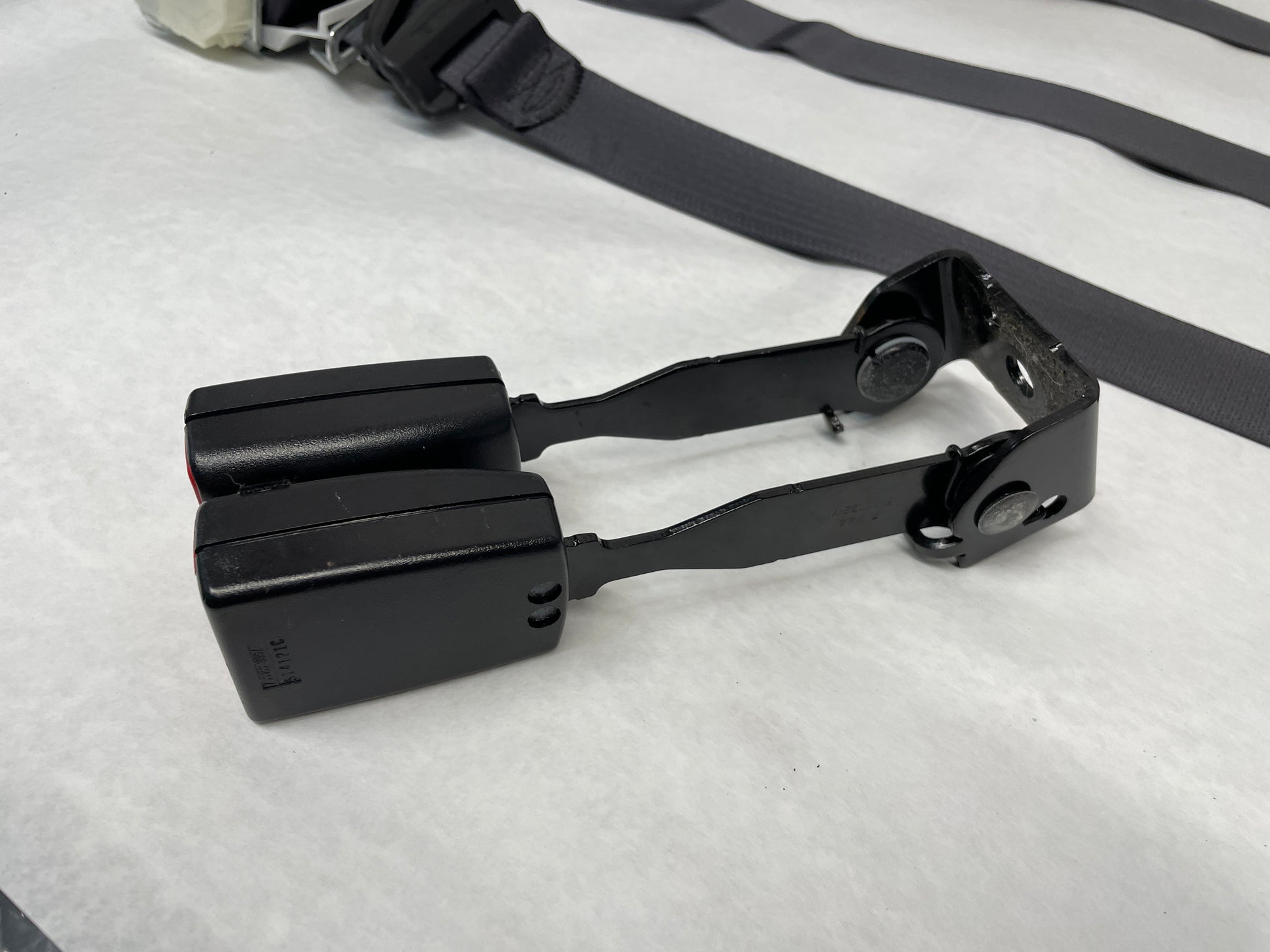 2013 GMC Sierra C1500 SLE Rear Seat Belts Seatbelts Retractors and Buckles OEM - Day's Parts Yard