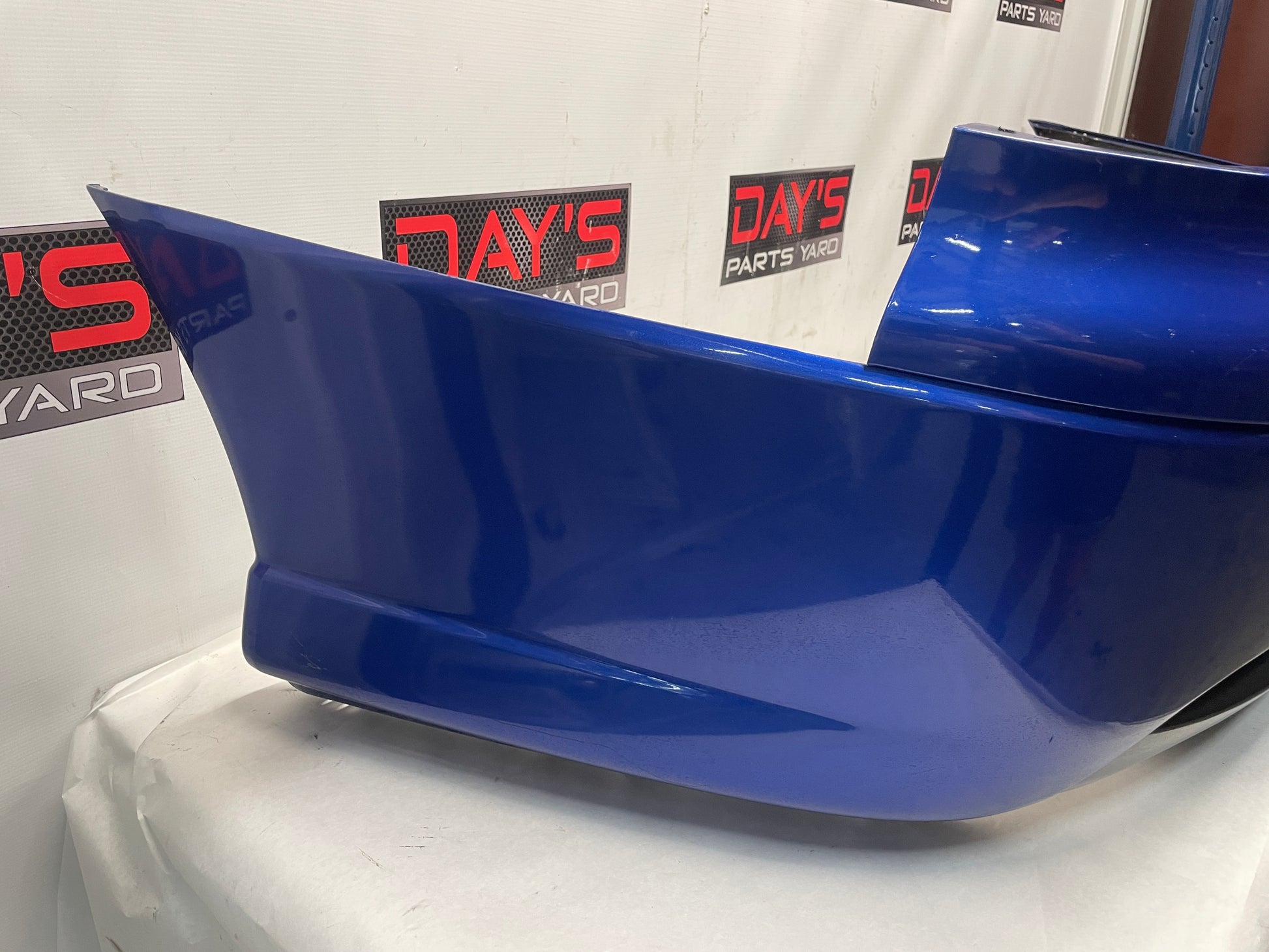 2005 Pontiac GTO Complete Rear Bumper Cover OEM - Day's Parts Yard