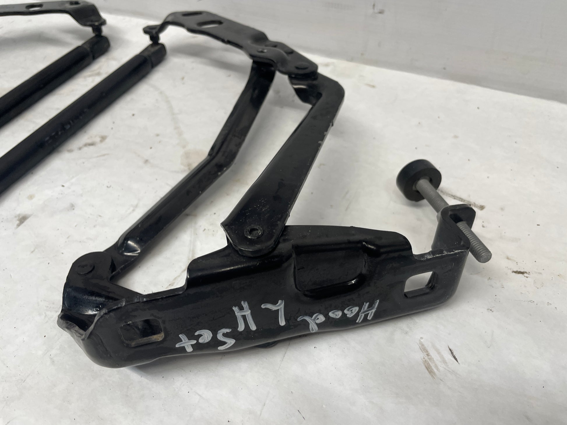 2004 Chevy C5 Corvette RH & LH Hood Hinges w/ Hood Struts - Day's Parts Yard