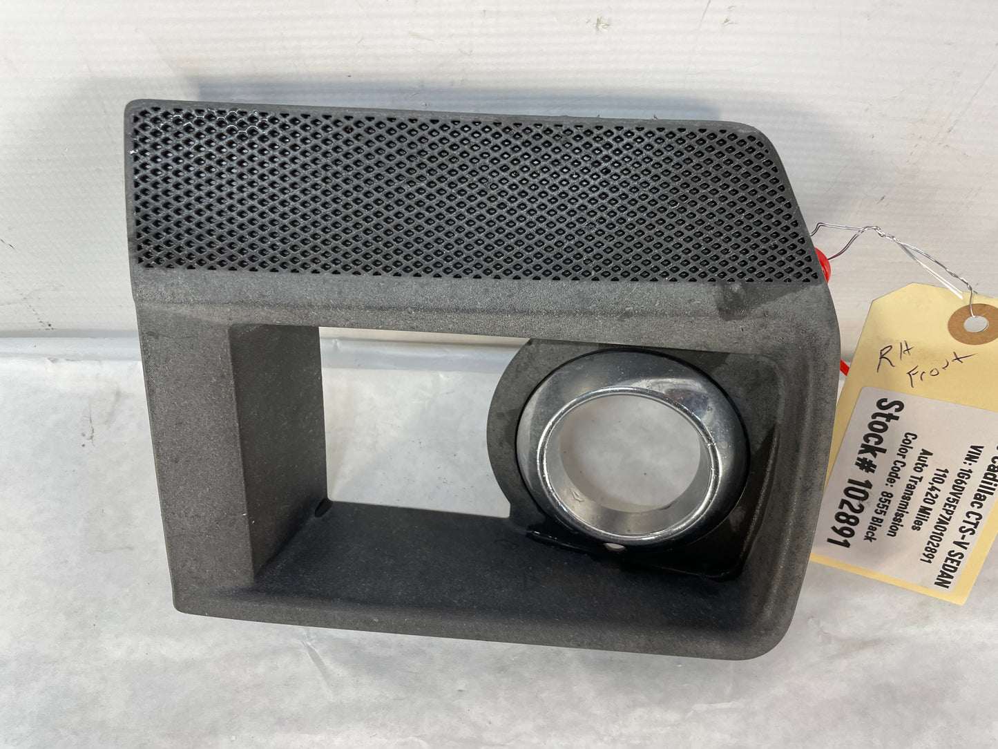 2010 Cadillac CTS-V Sedan RH Passenger Fog Light Lamp Bezel OEM