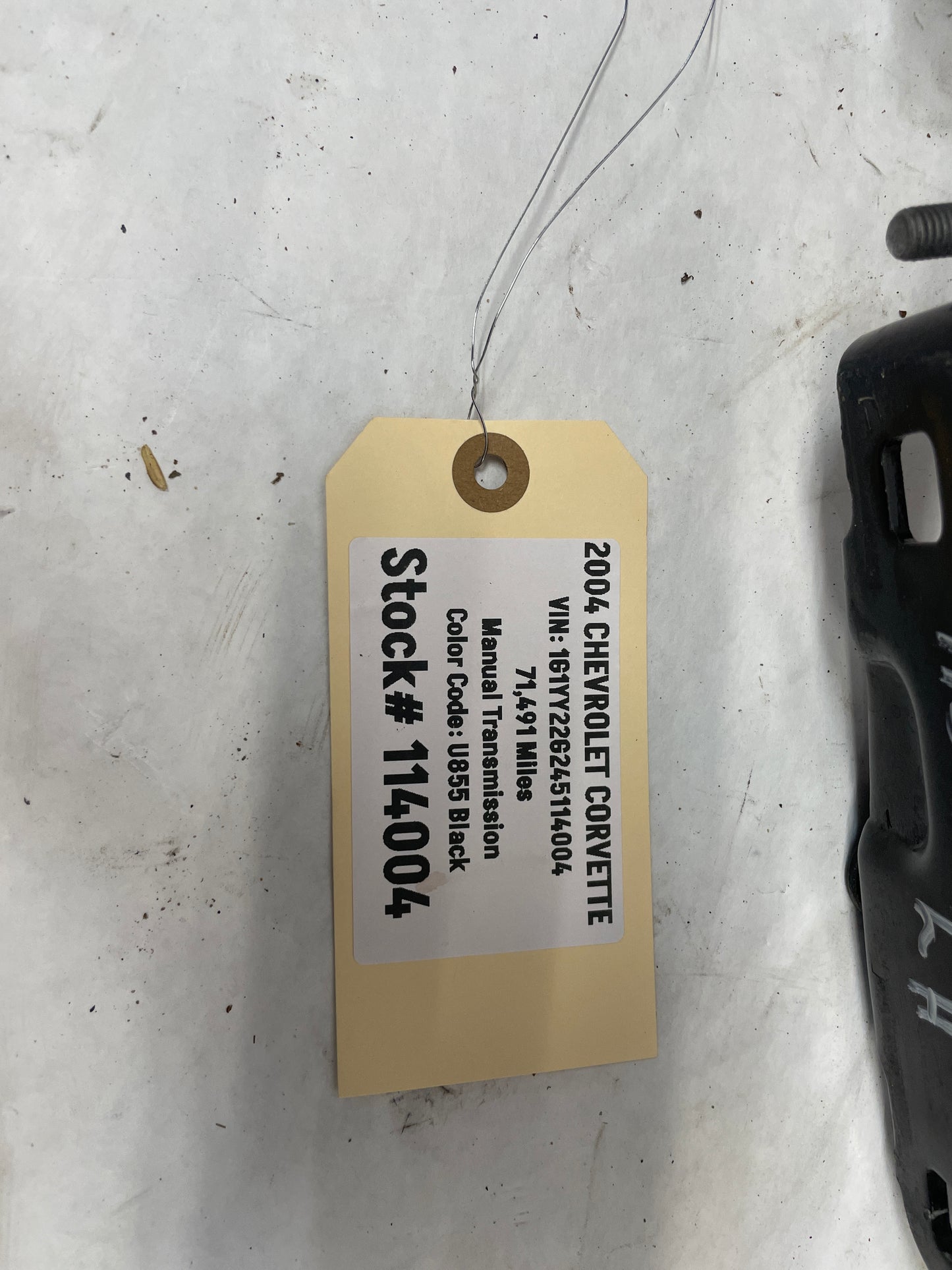 2004 Chevy C5 Corvette RH & LH Hood Hinges w/ Hood Struts - Day's Parts Yard