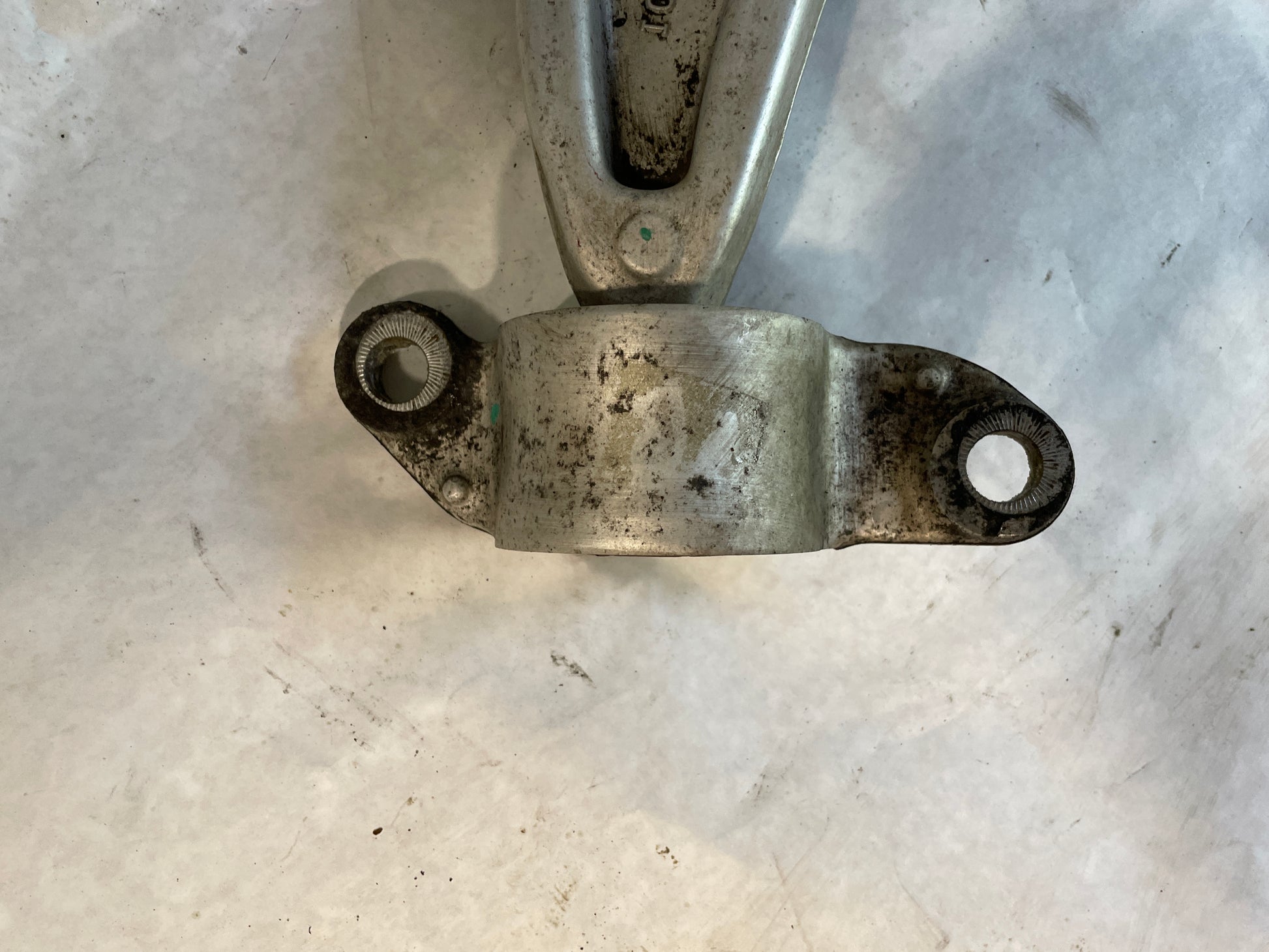 2017 Chevy SS Sedan Rear RH Passenger Upper Control Arms OEM - Day's Parts Yard