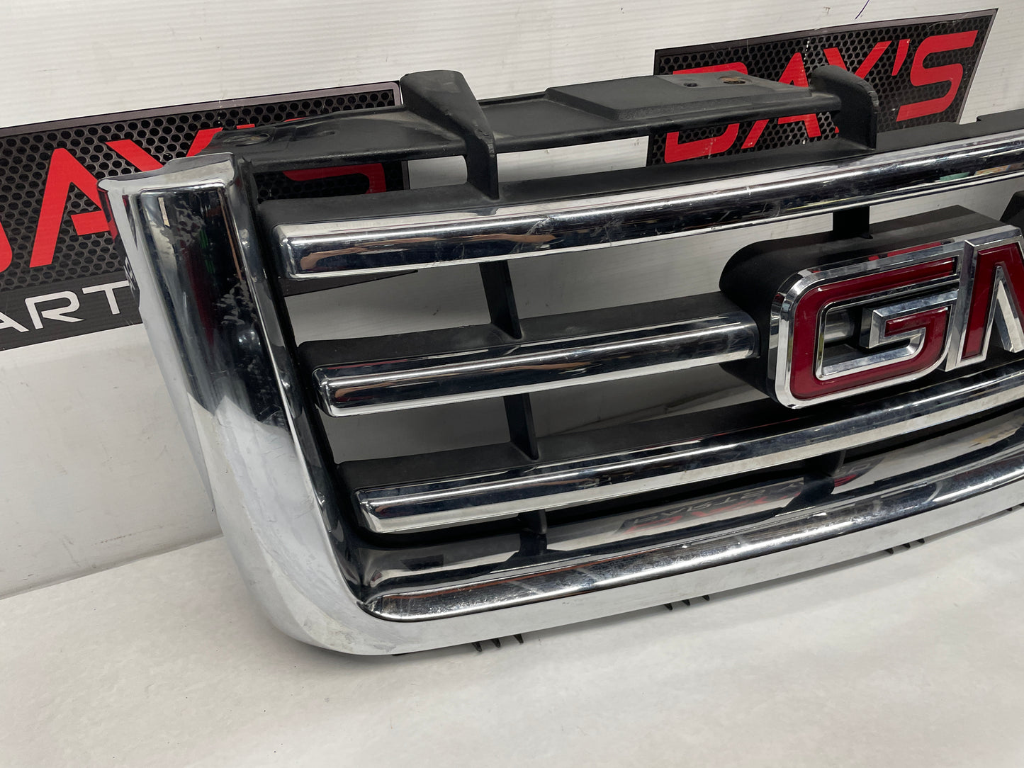 2013 GMC Sierra C1500 SLE Front Grille OEM - Day's Parts Yard