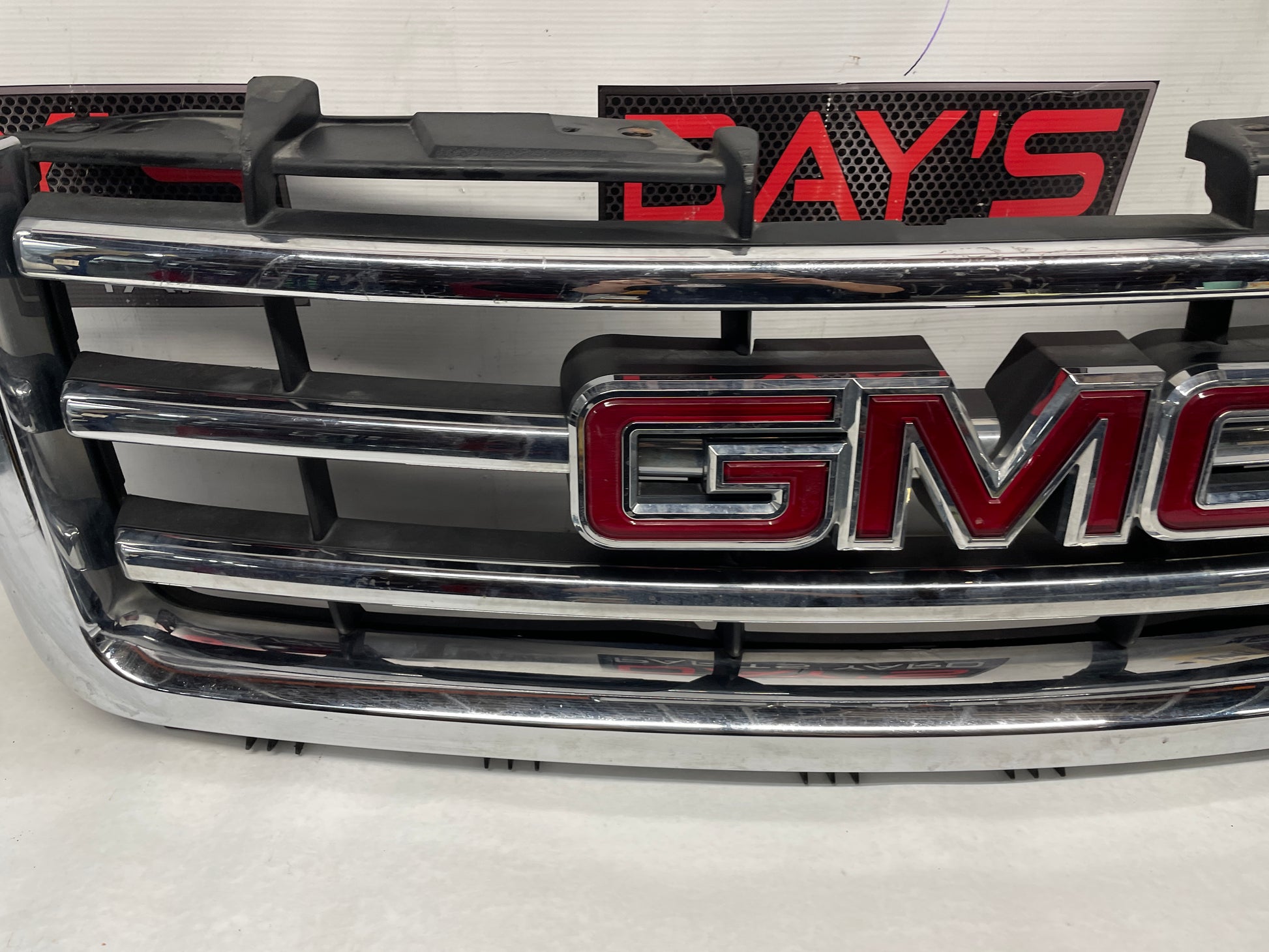 2013 GMC Sierra C1500 SLE Front Grille OEM - Day's Parts Yard