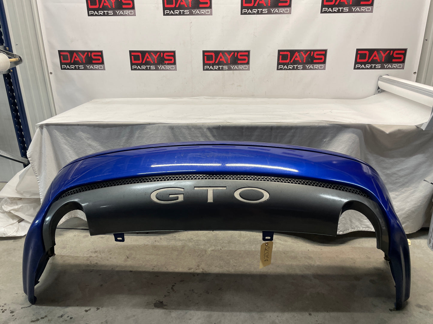 2005 Pontiac GTO Complete Rear Bumper Cover OEM - Day's Parts Yard