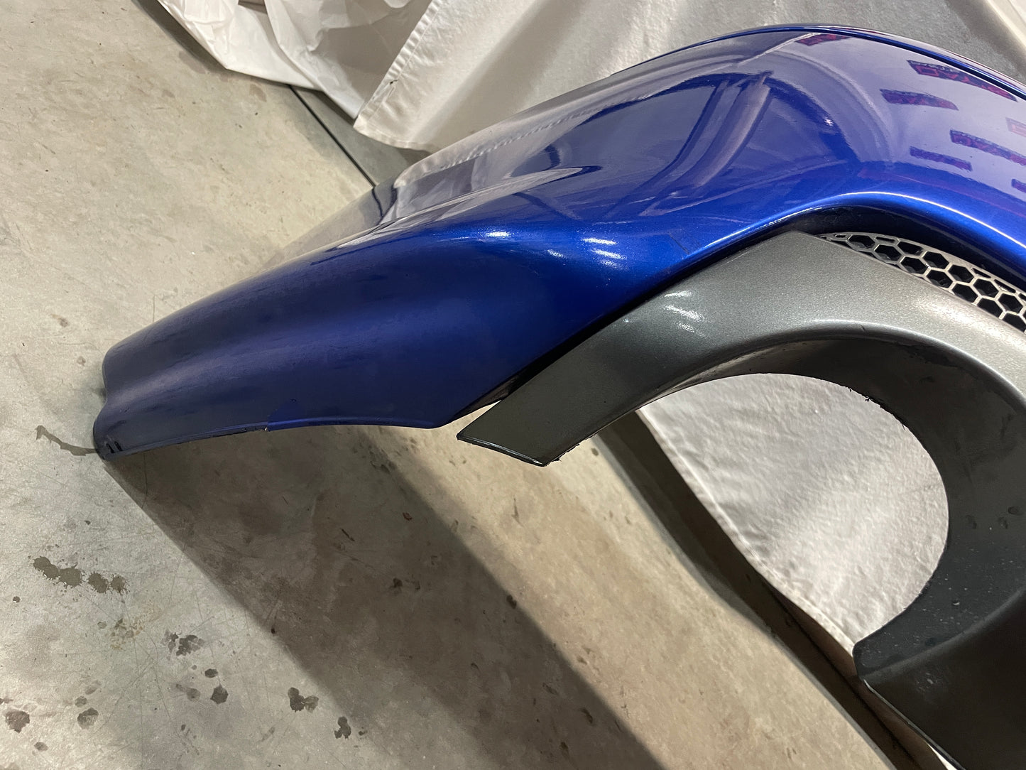 2005 Pontiac GTO Complete Rear Bumper Cover OEM - Day's Parts Yard