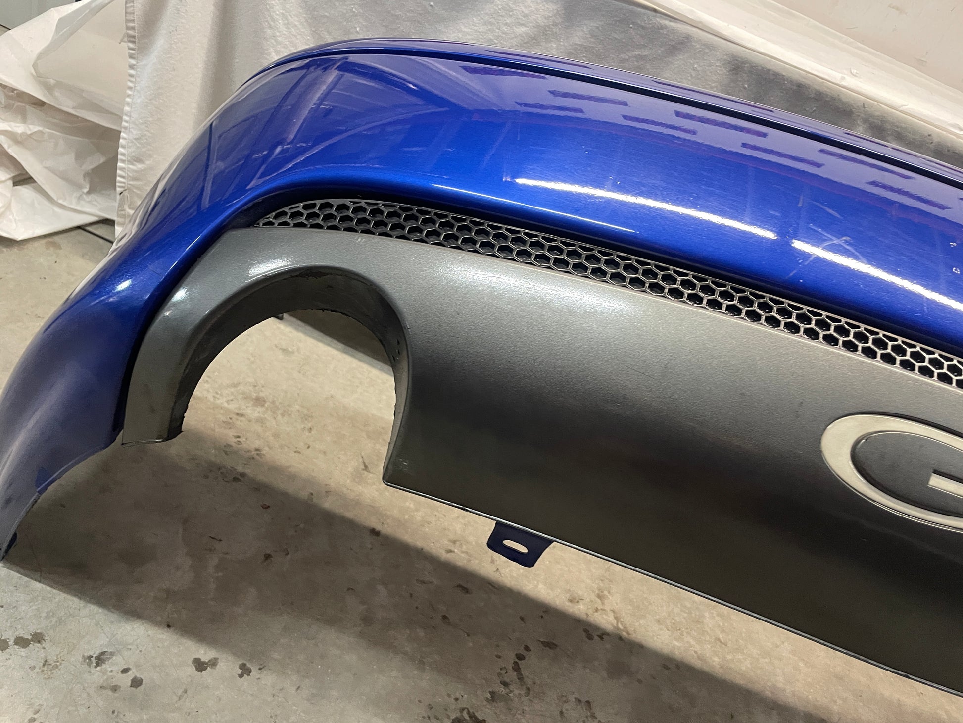 2005 Pontiac GTO Complete Rear Bumper Cover OEM - Day's Parts Yard