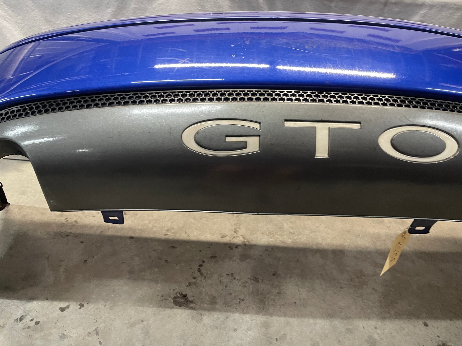 2005 Pontiac GTO Complete Rear Bumper Cover OEM - Day's Parts Yard