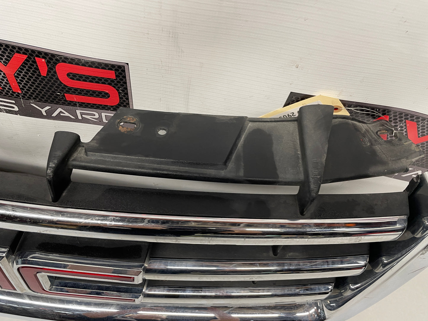 2013 GMC Sierra C1500 SLE Front Grille OEM - Day's Parts Yard