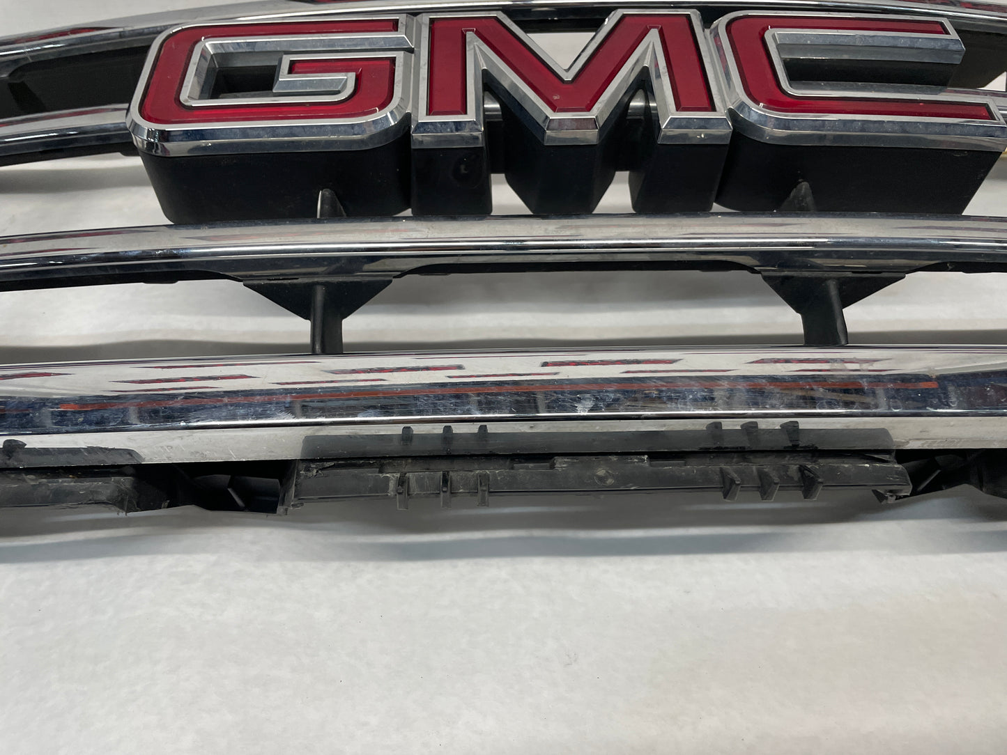 2013 GMC Sierra C1500 SLE Front Grille OEM - Day's Parts Yard