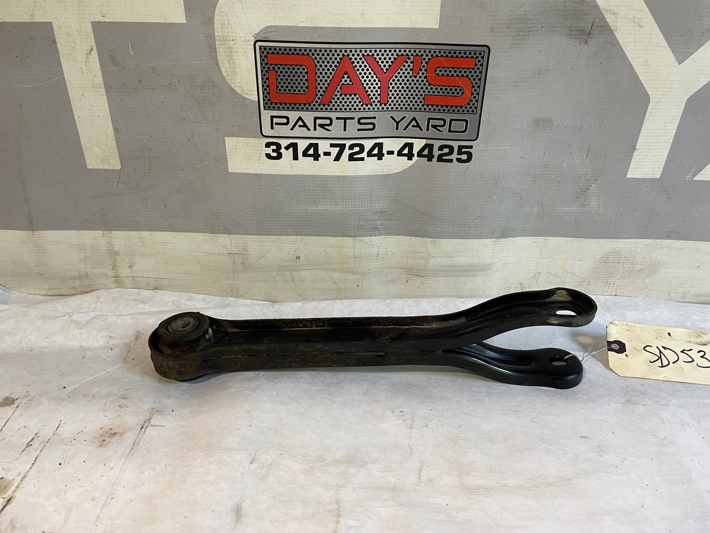2009 Pontiac G8 Base Rear LH Driver Suspension Trailing Control Arm OEM - Day's Parts Yard
