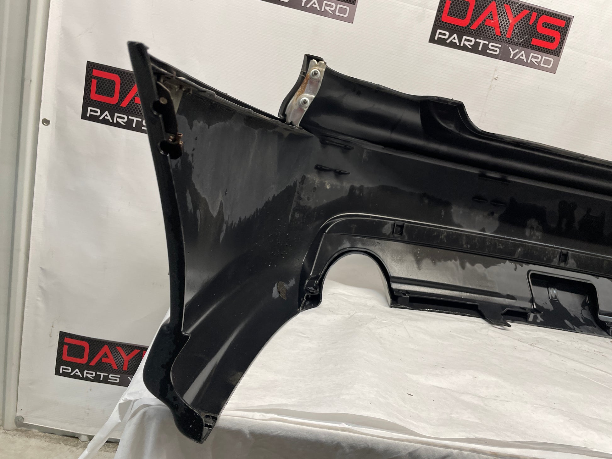 2006 Pontiac GTO Rear Bumper Cover w/ Insert Valance Panel OEM - Day's Parts Yard