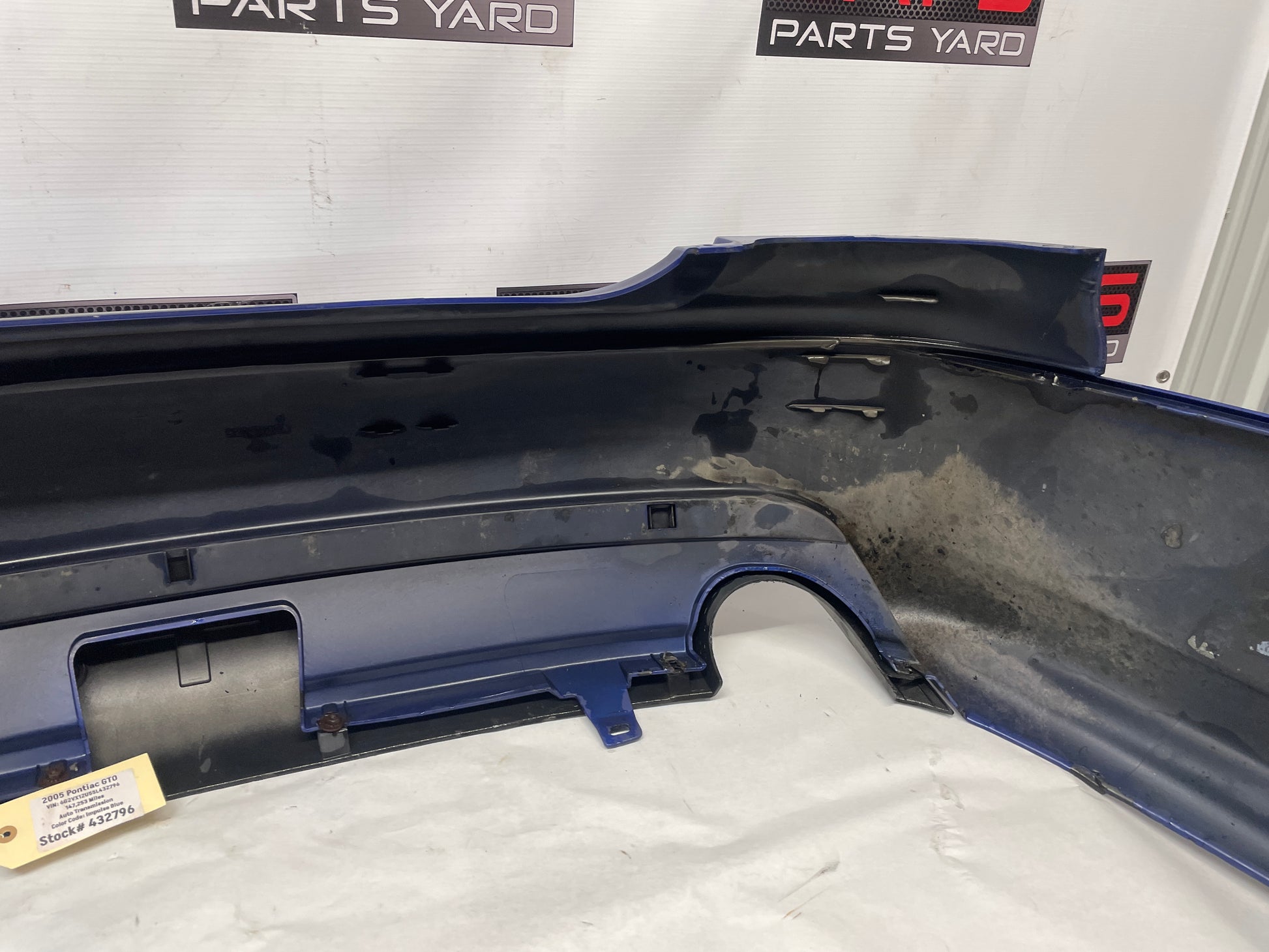 2005 Pontiac GTO Complete Rear Bumper Cover OEM - Day's Parts Yard