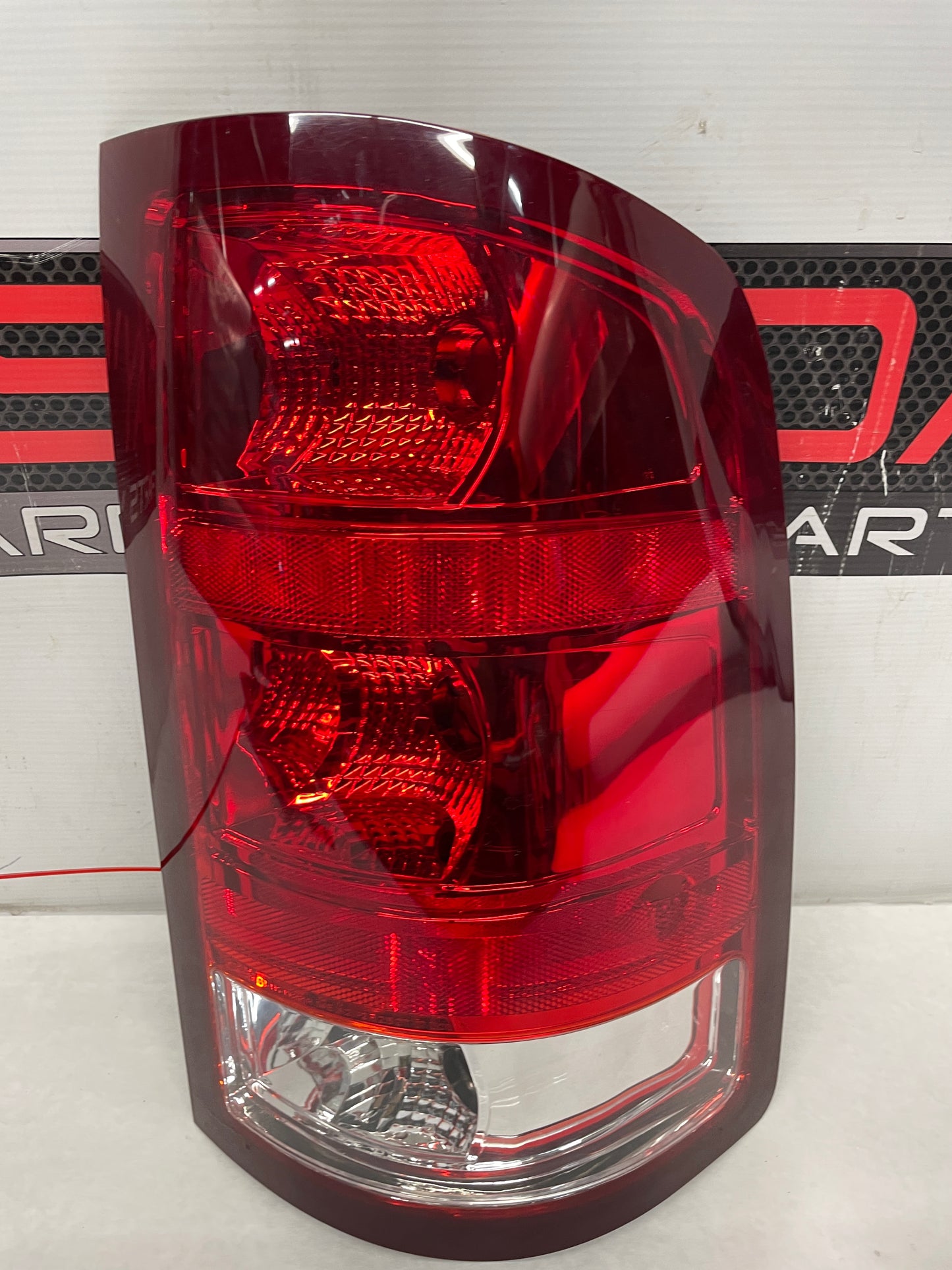 2013 GMC Sierra C1500 SLE RH Passenger Tail Light Taillight Lamp OEM - Day's Parts Yard