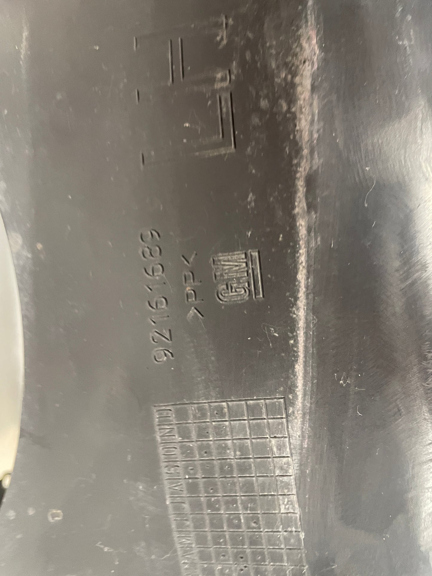 2009 Pontiac G8 GT LH Driver Front Fender Wheel Well Liner House OEM - Day's Parts Yard