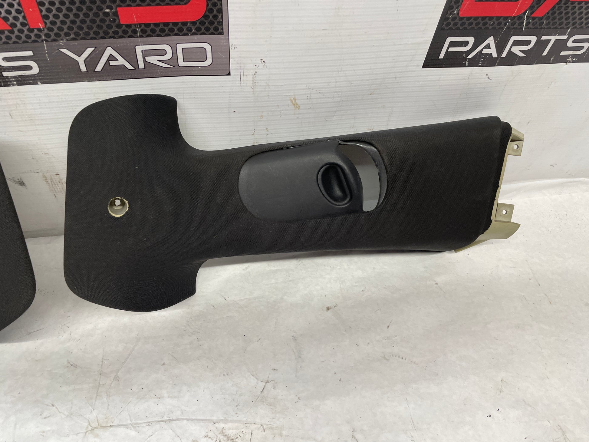 2006 Pontiac GTO RH & LH Interior Upper B Pillar Seat Belt Trim OEM - Day's Parts Yard