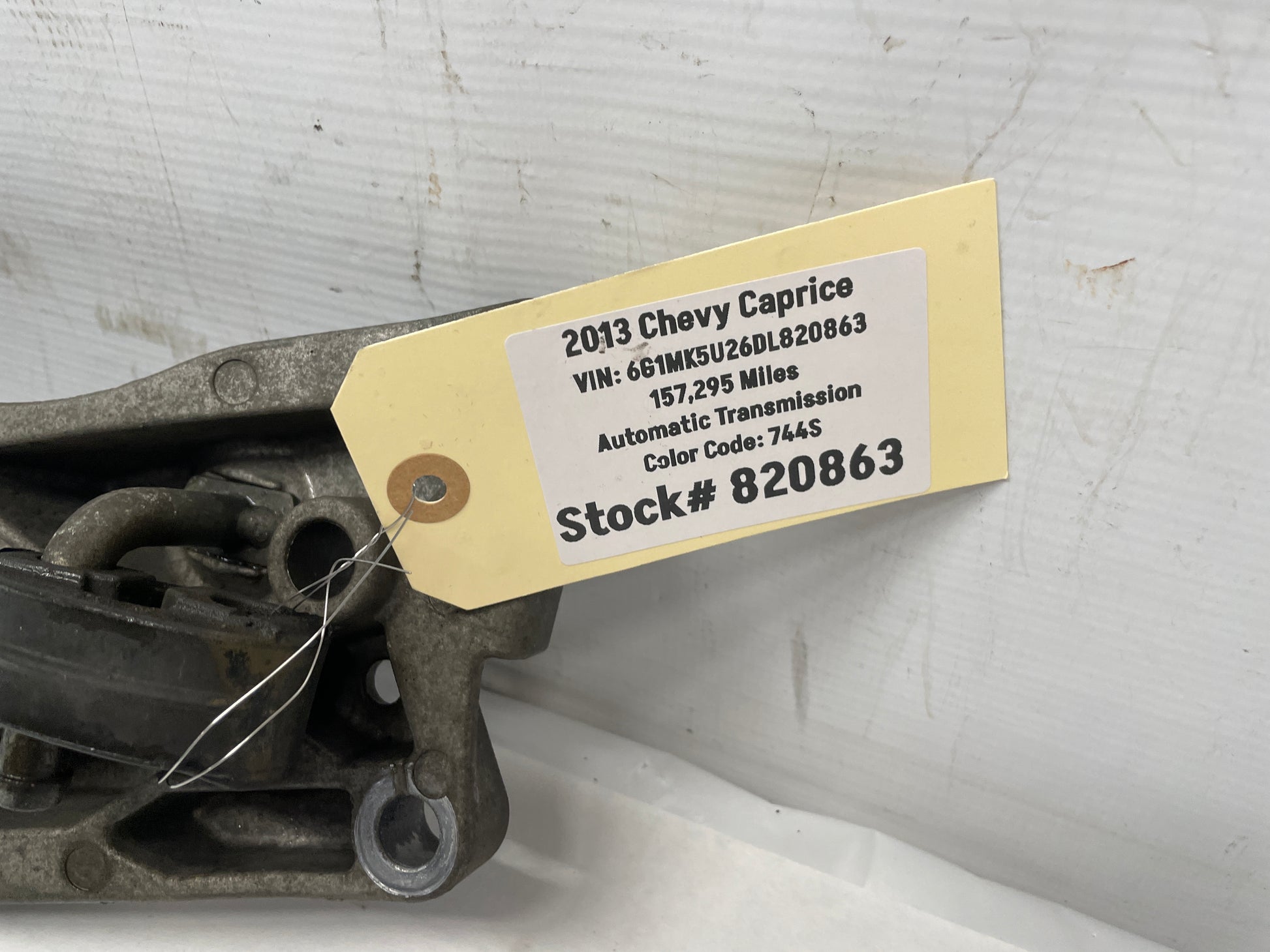 2013 Chevy Caprice 6L80E Automatic Transmission Crossmember OEM - Day's Parts Yard