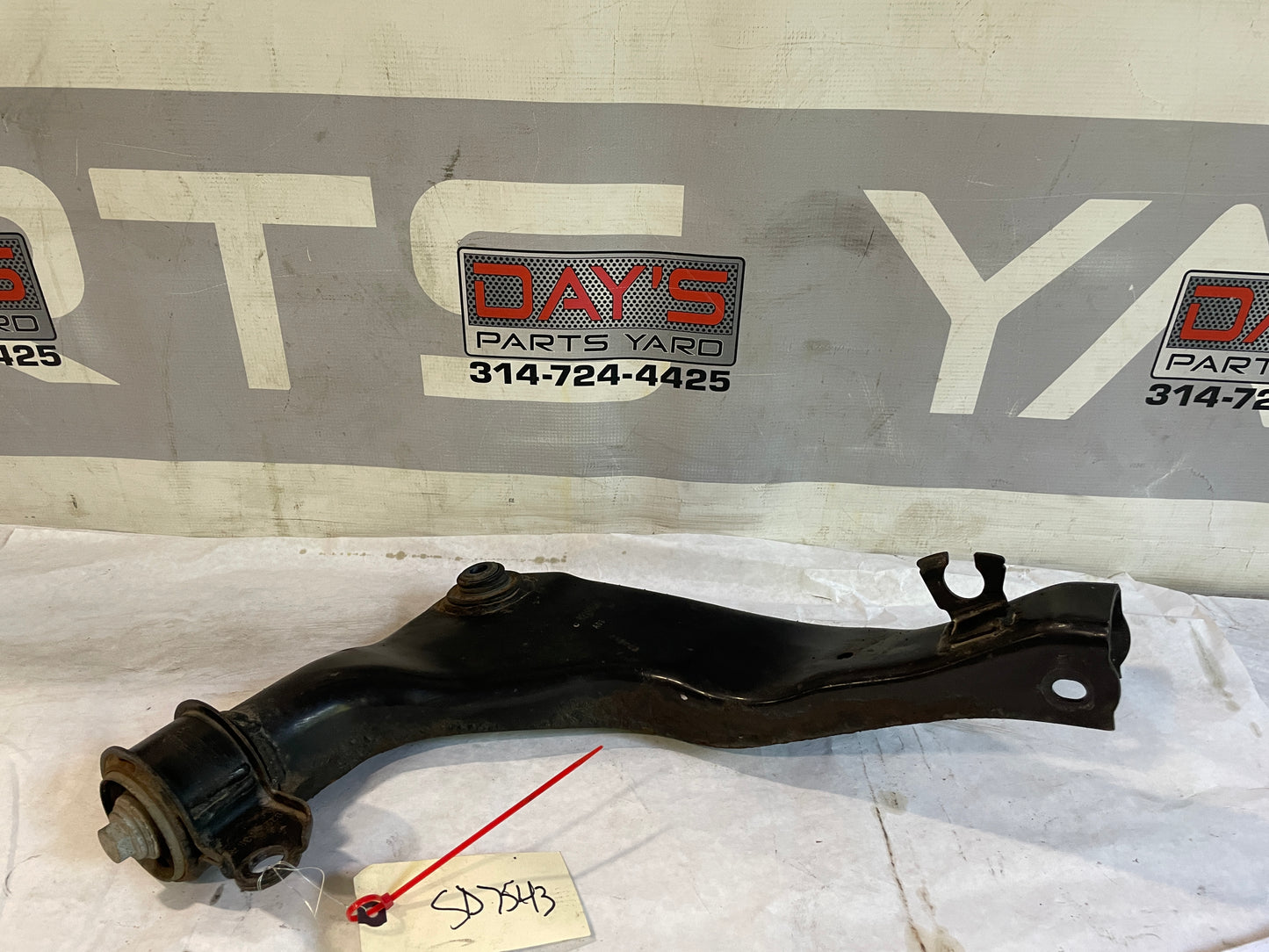2009 Pontiac G8 Base Rear RH Passenger Upper Control Arm OEM - Day's Parts Yard