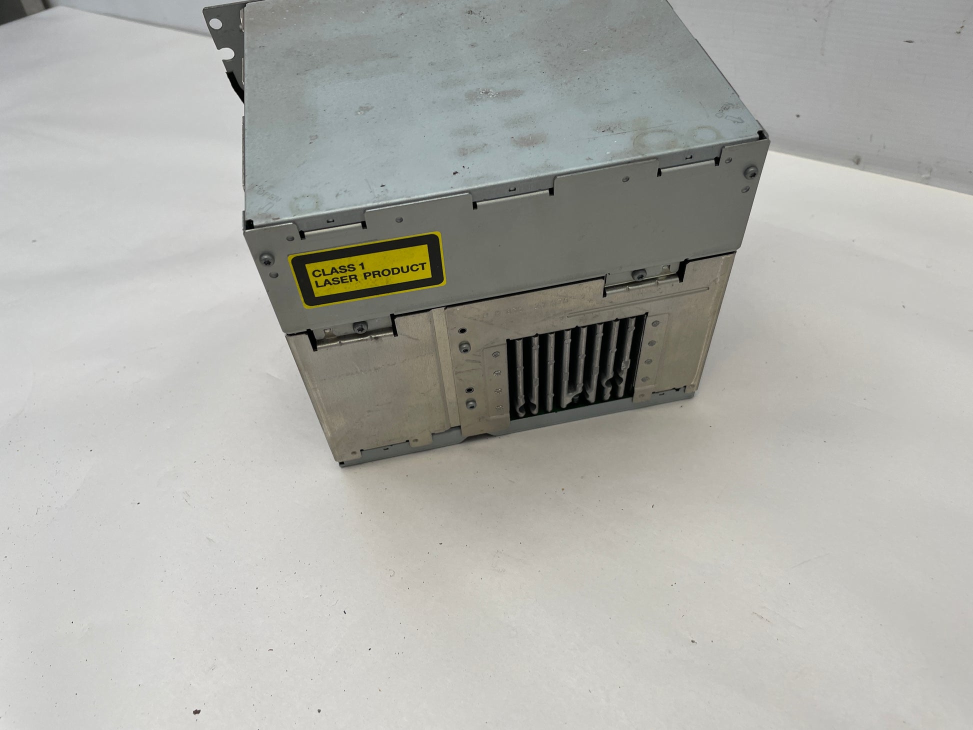 2009 Pontiac G8 GT C/D Radio Receiver Stereo Blaupunkdt Head Unit OEM - Day's Parts Yard