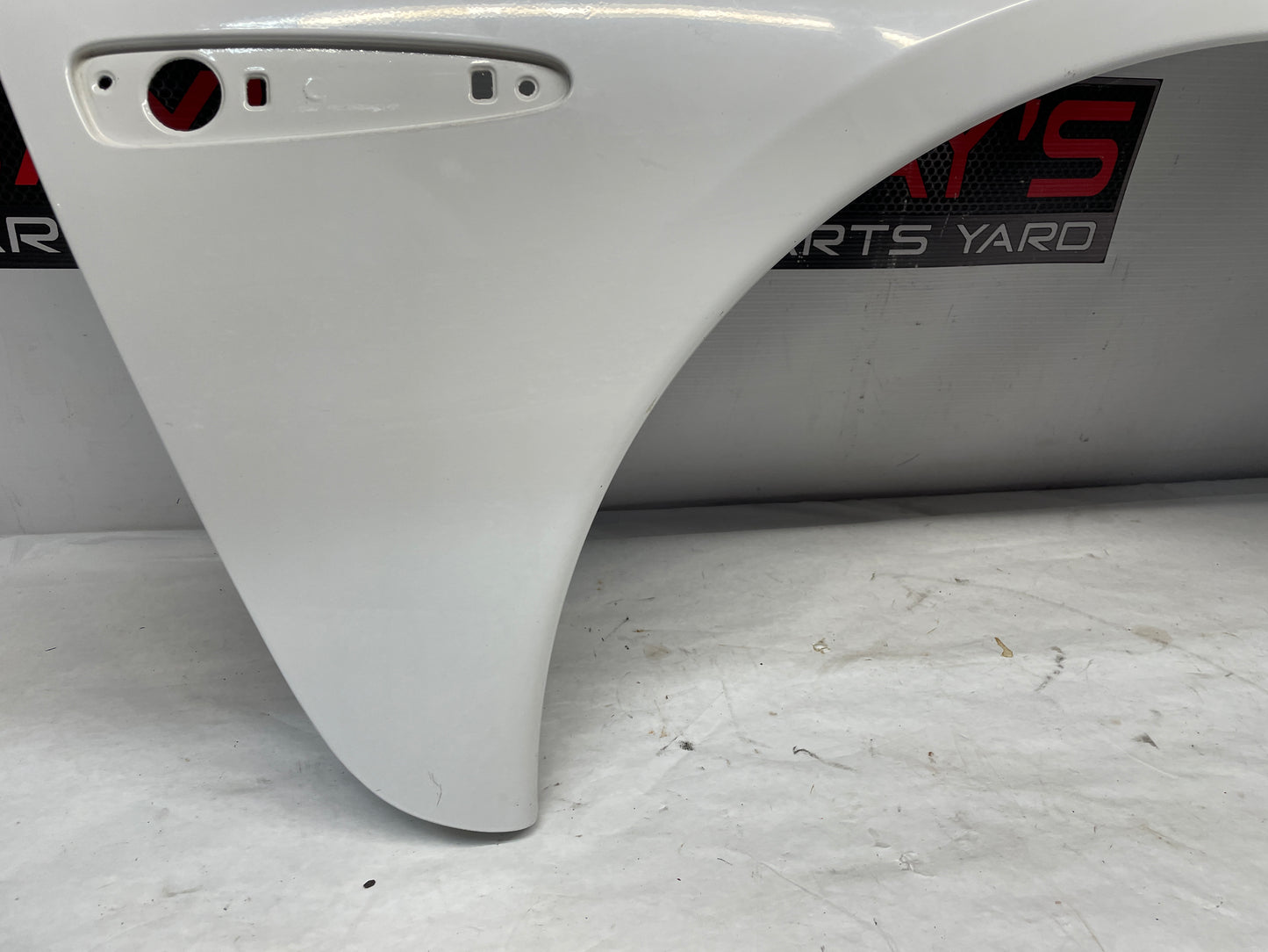 2008 Chevy Corvette RH Passenger Front Fender White OEM - Day's Parts Yard