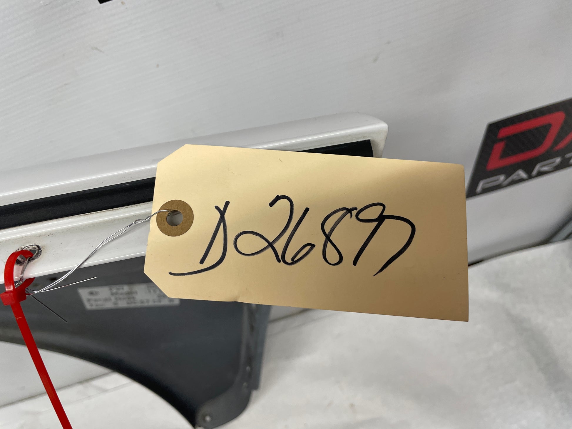 2008 Chevy Corvette RH Passenger Front Fender White OEM - Day's Parts Yard