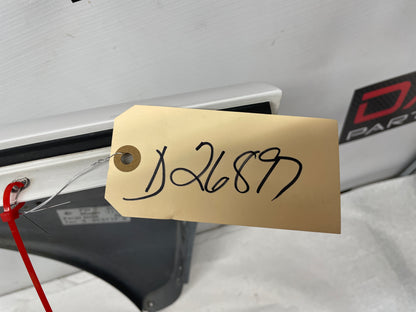 2008 Chevy Corvette RH Passenger Front Fender White OEM - Day's Parts Yard