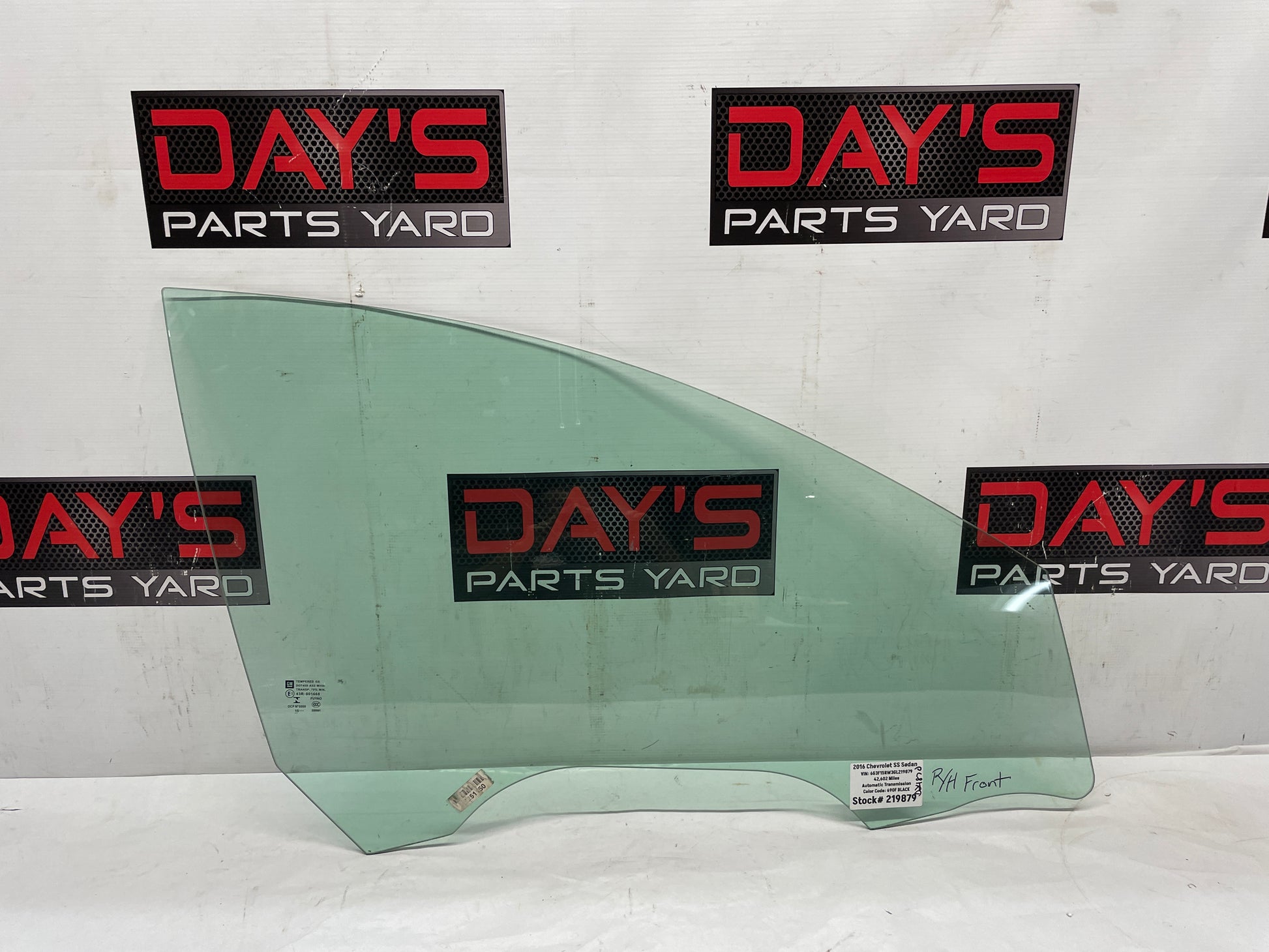 2016 Chevy SS Sedan RH Passenger Front Door Window Glass OEM - Day's Parts Yard