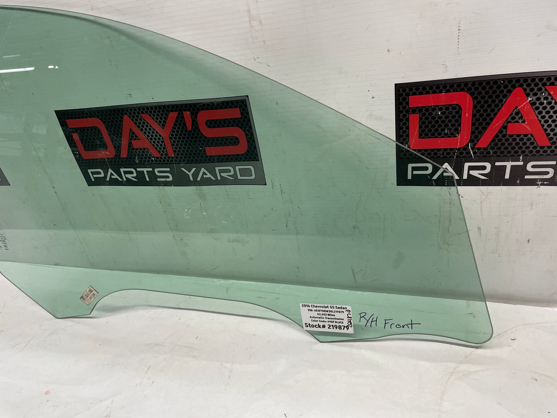 2016 Chevy SS Sedan RH Passenger Front Door Window Glass OEM - Day's Parts Yard