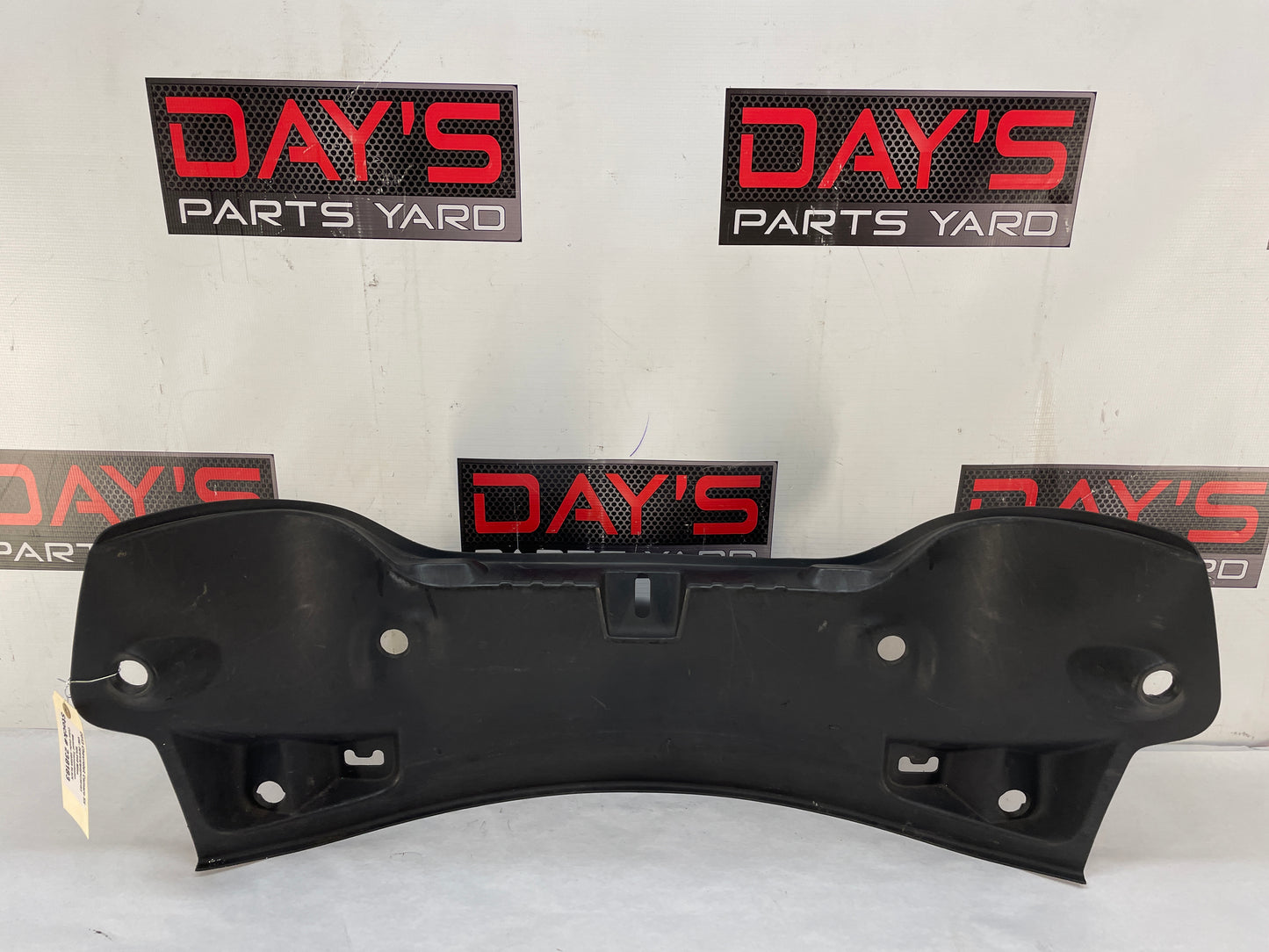 2013 Chevy Camaro SS Rear Body Tailgate Trim Panel Molding OEM - Day's Parts Yard