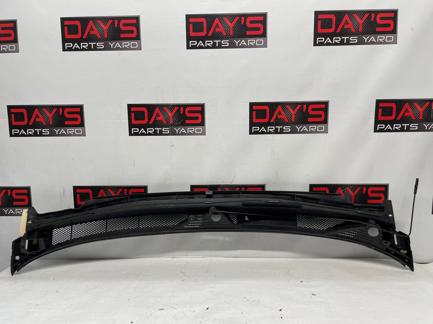 2013 GMC Sierra C1500 SLE Cab Cowl-Cowl Grille OEM - Day's Parts Yard