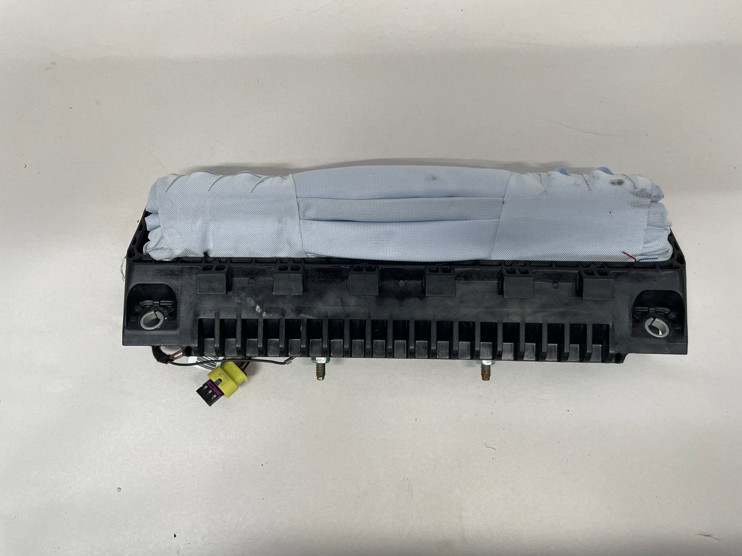 2017 Chevy SS Sedan RH Passenger Side Knee Dash Airbag OEM - Day's Parts Yard