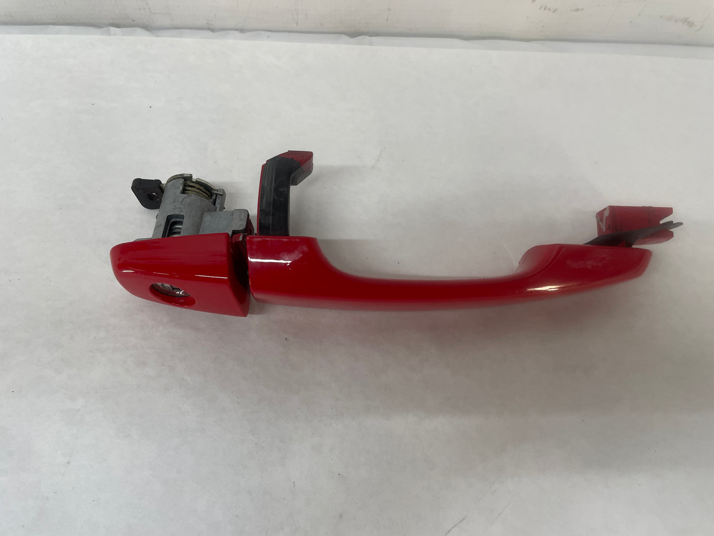 2009 Pontiac G8 GT LH Driver Exterior Door Handle w/ Bracket Red OEM - Day's Parts Yard