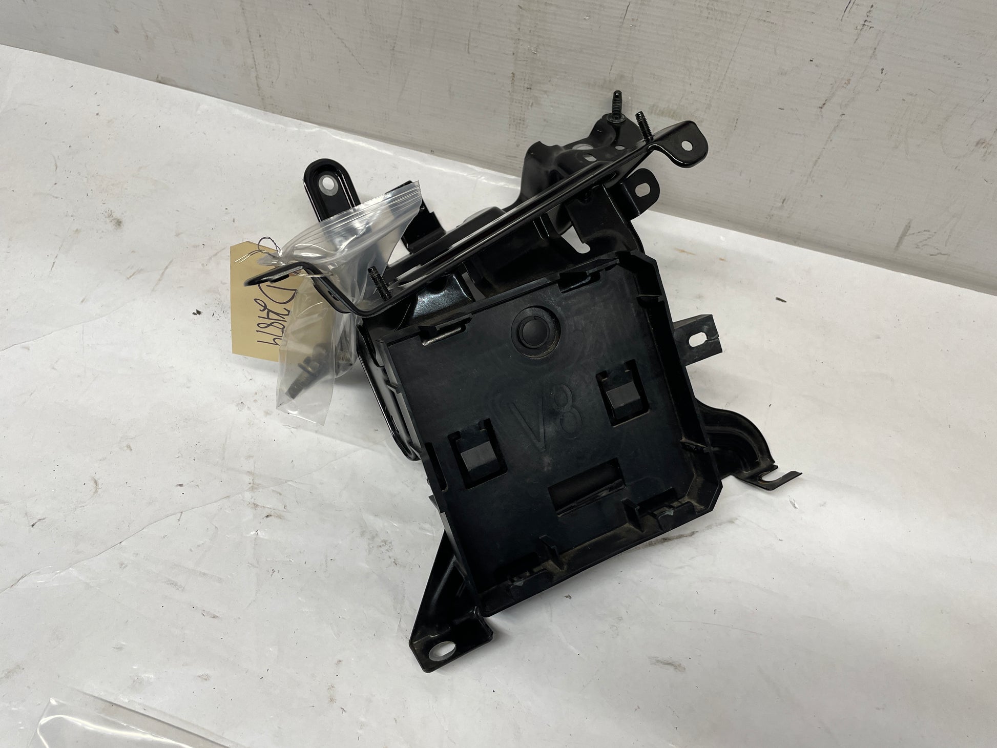 2016 Chevy SS Sedan Fuse Box Tray w/ ECM Bracket OEM - Day's Parts Yard