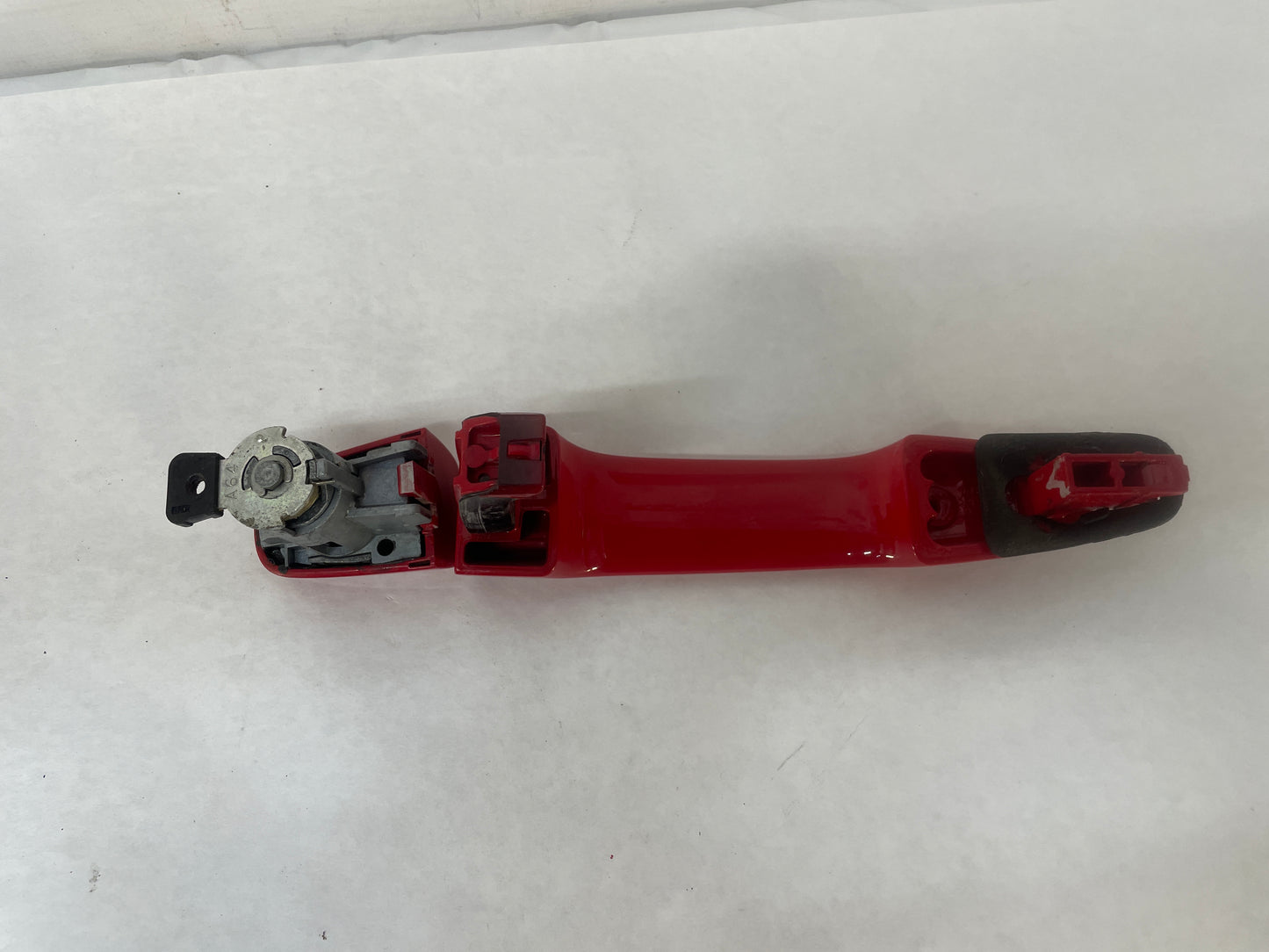 2009 Pontiac G8 GT LH Driver Exterior Door Handle w/ Bracket Red OEM - Day's Parts Yard