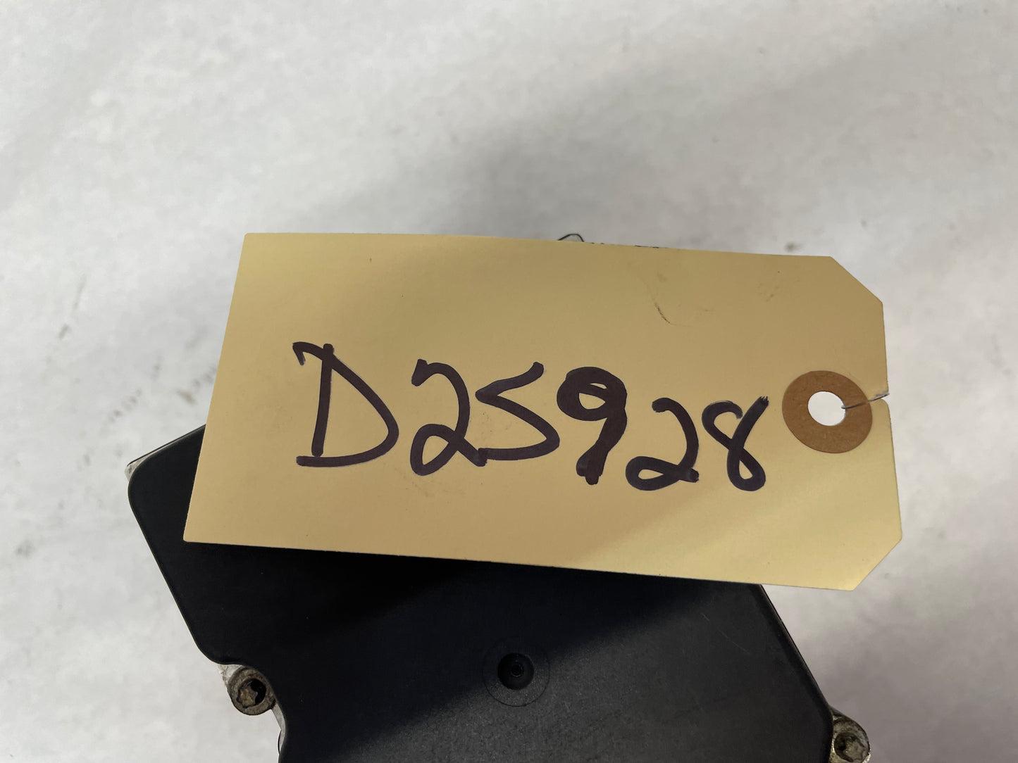 2006 Pontiac GTO ABS Anti Lock Brake Control Module Valve OEM - Day's Parts Yard