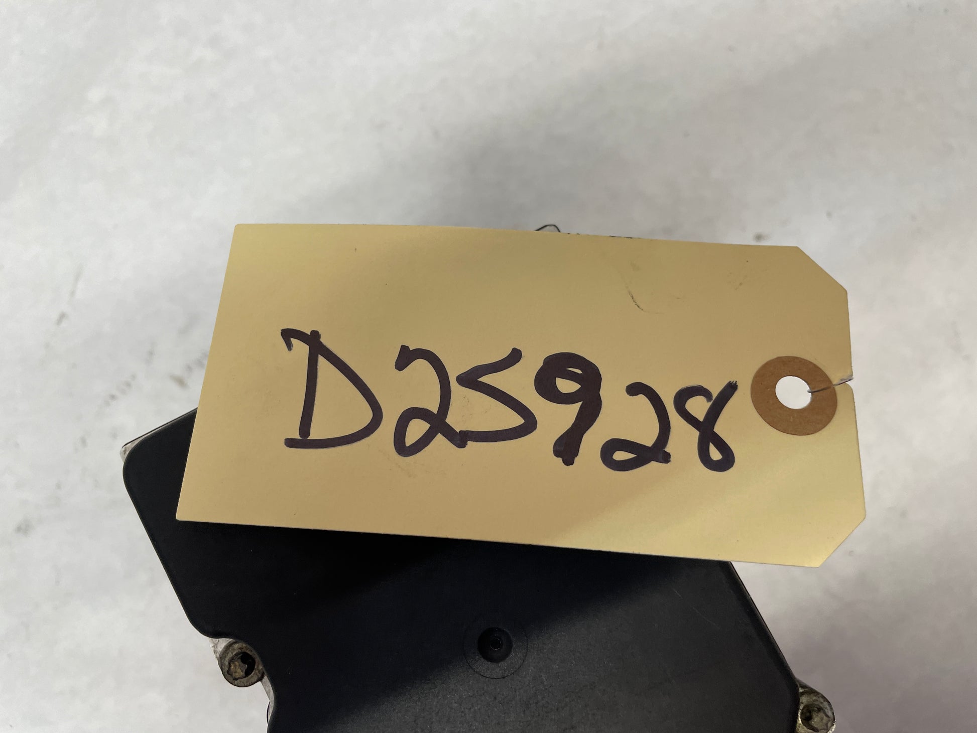 2006 Pontiac GTO ABS Anti Lock Brake Control Module Valve OEM - Day's Parts Yard