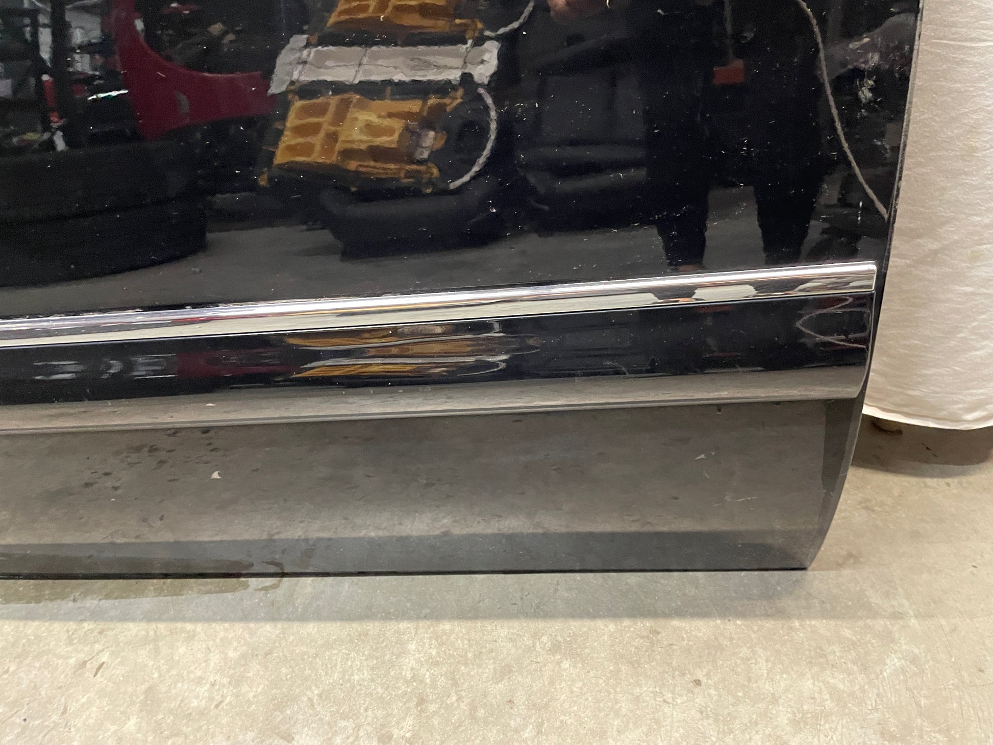 2013 GMC Sierra C1500 SLE LH Driver Front Exterior Door Black OEM - Day's Parts Yard