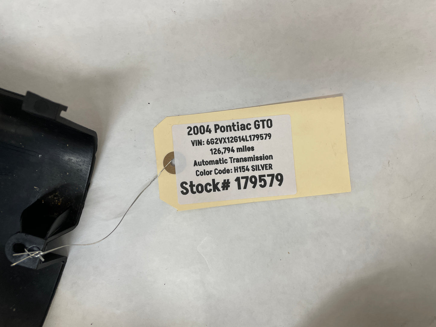 2004 Pontiac GTO Lower Steering Column Clam Shell Cover Molding Trim OEM