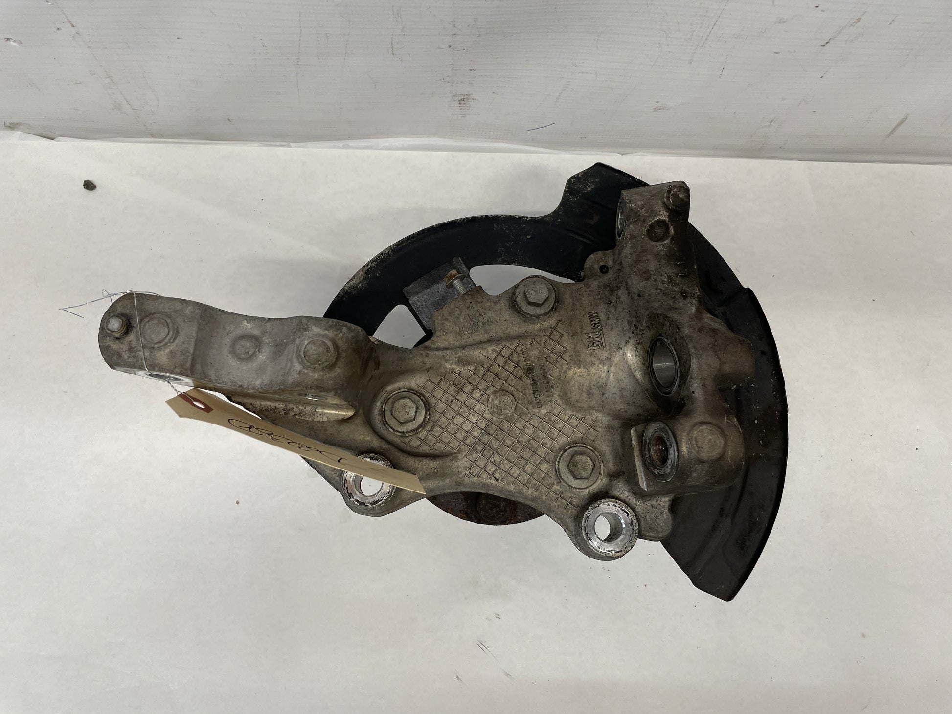 2017 Chevy SS Sedan LH Driver Front Hub Knuckle Spindle Wheel Bearing Assembly OEM - Day's Parts Yard