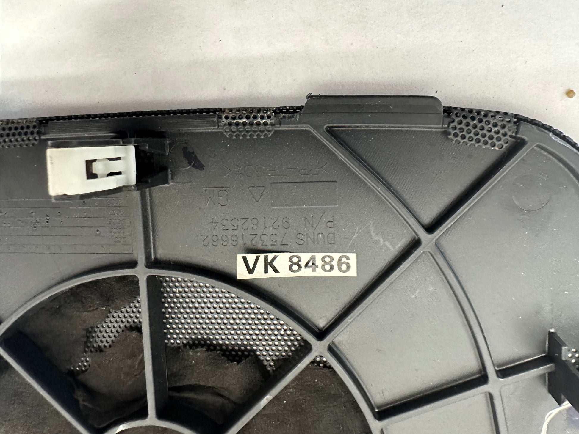 2009 Pontiac G8 GT Center Dash Speaker Cover Grille OEM - Day's Parts Yard