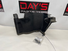 2009 Pontiac G8 GT Cabin Air Filter Inlet Panel Housing OEM - Day's Parts Yard