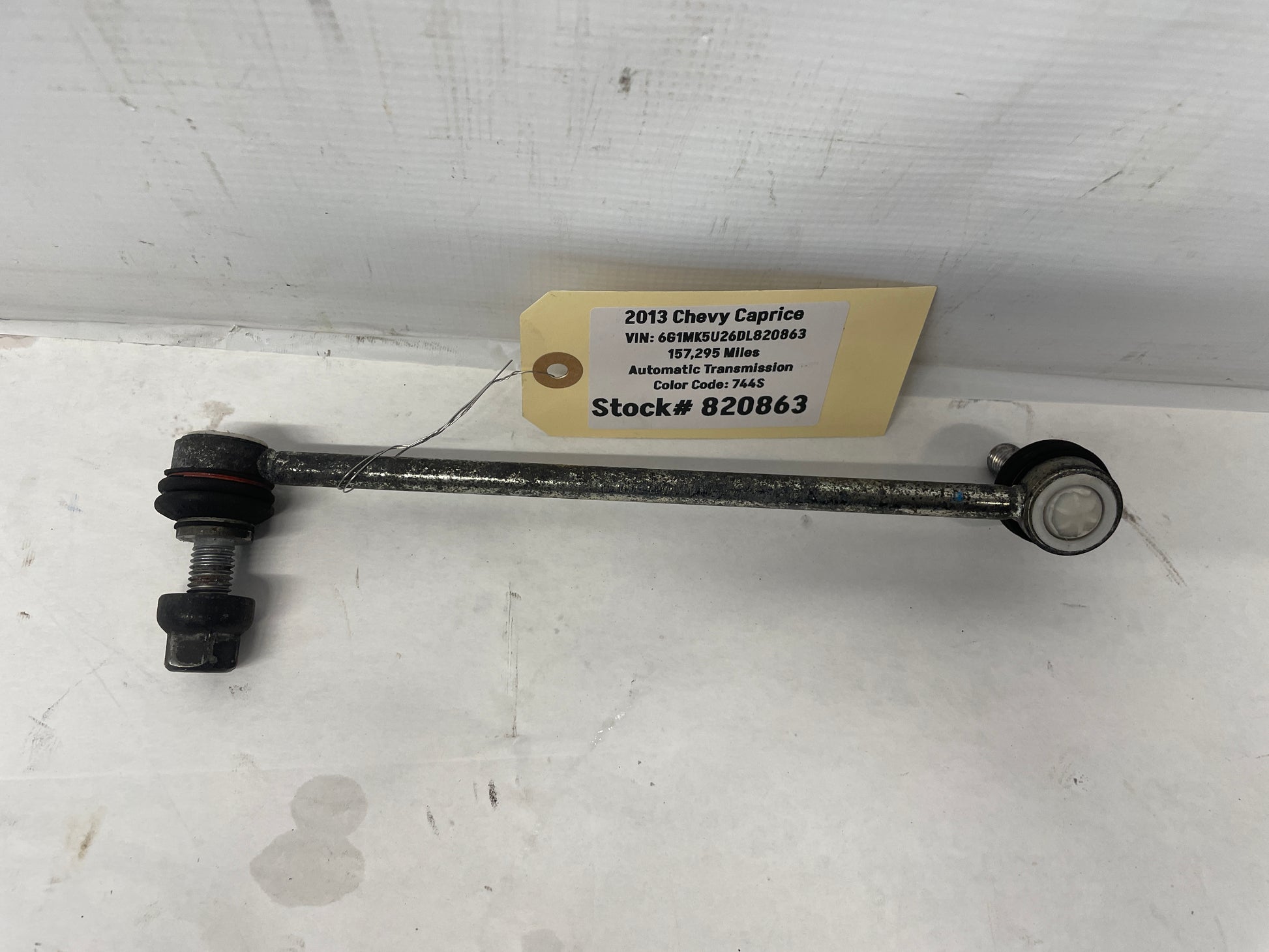2013 Chevy Caprice RH Passenger Front Suspension Stabilizer Sway Bar Link End OEM - Day's Parts Yard