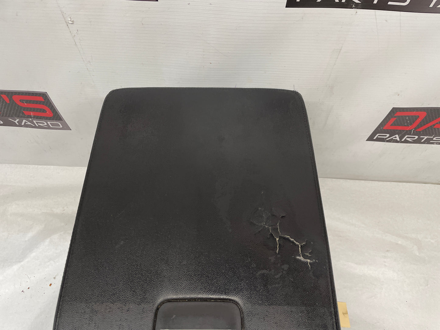 2013 GMC Sierra C1500 SLE Front Center Console Jump Seat OEM - Day's Parts Yard