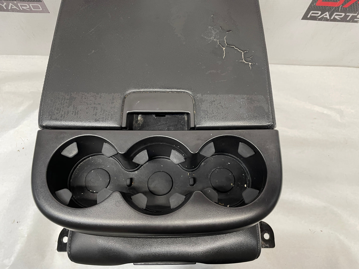 2013 GMC Sierra C1500 SLE Front Center Console Jump Seat OEM - Day's Parts Yard